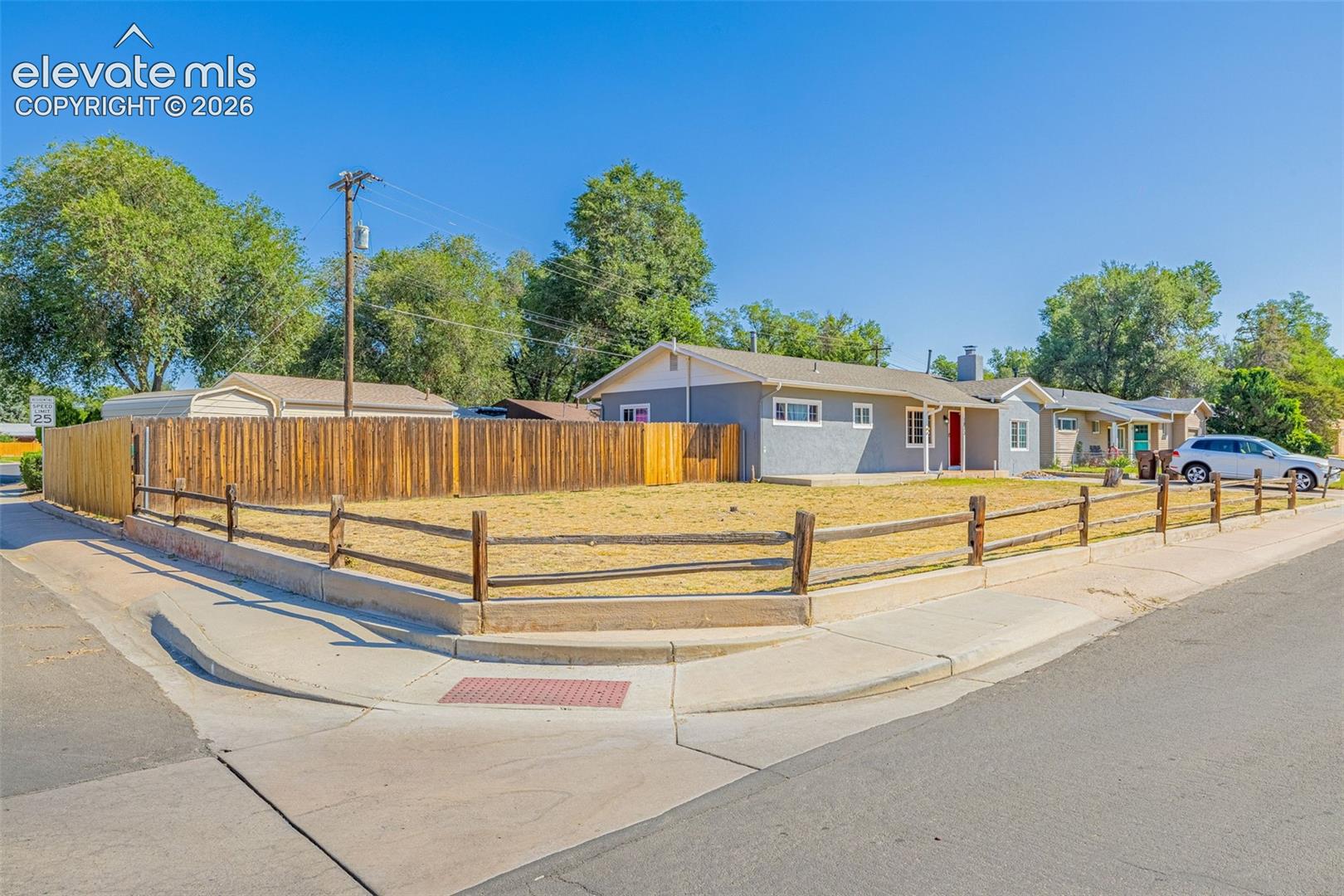 Listing photo 19 for 1933 Hallam Avenue