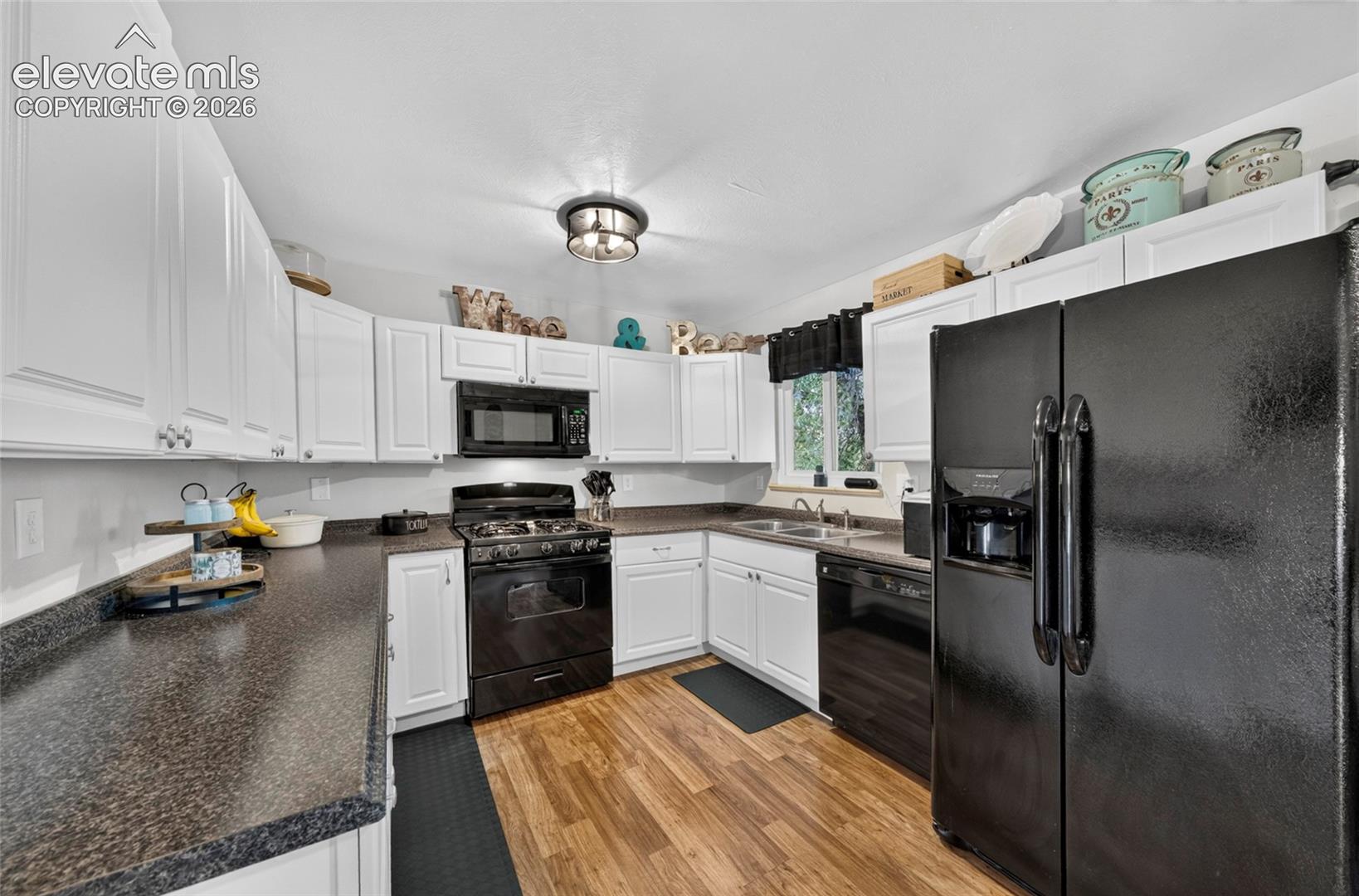 Listing photo 6 for 45 Watson Boulevard