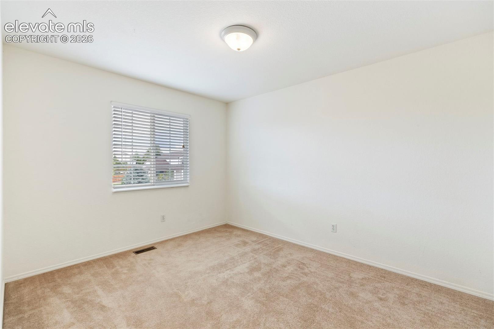 Listing photo 27 for 11213 Palmers Green Drive