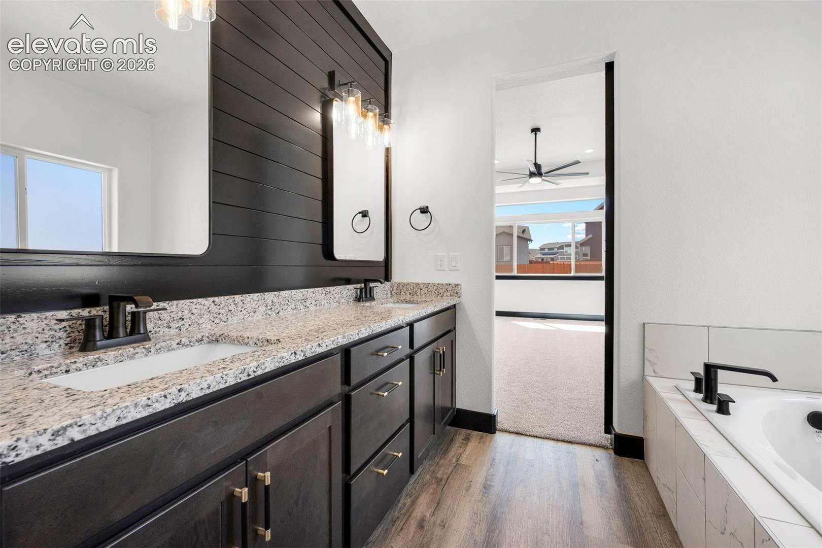 Listing photo 14 for 11101 Rolling Ranch Drive