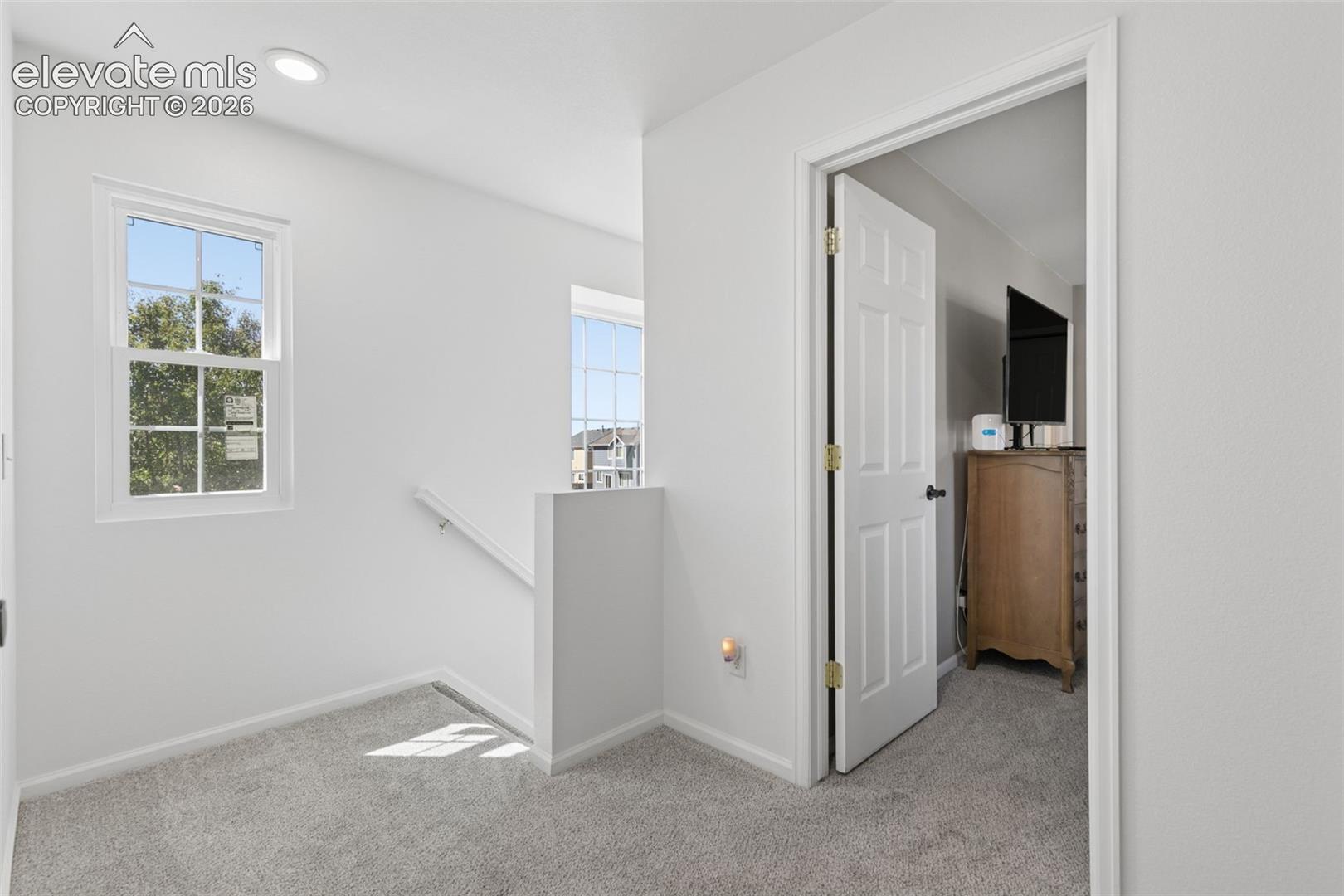 Listing photo 23 for 8034 Brittinger Way