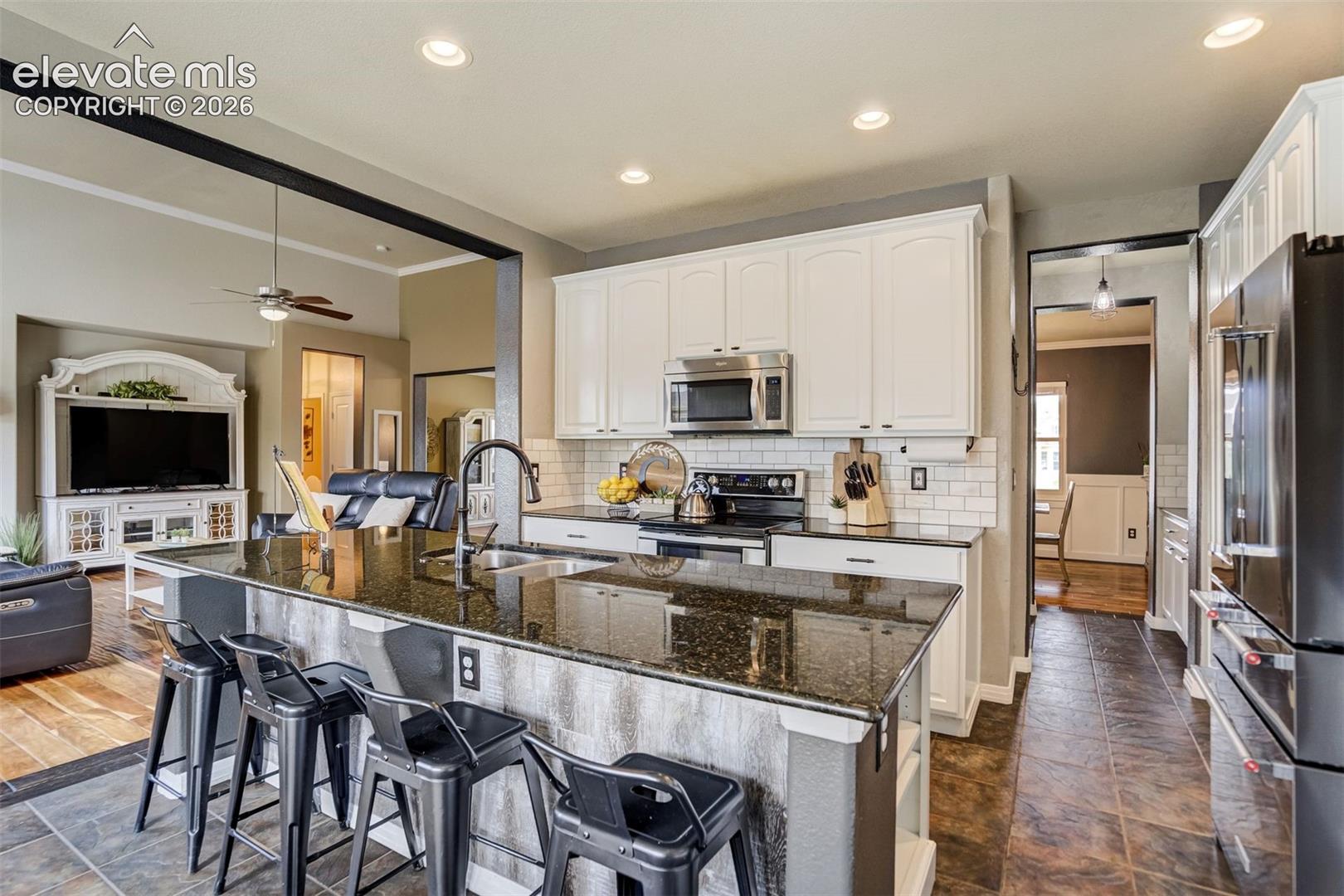 Listing photo 10 for 7555 Antelope Meadows Circle