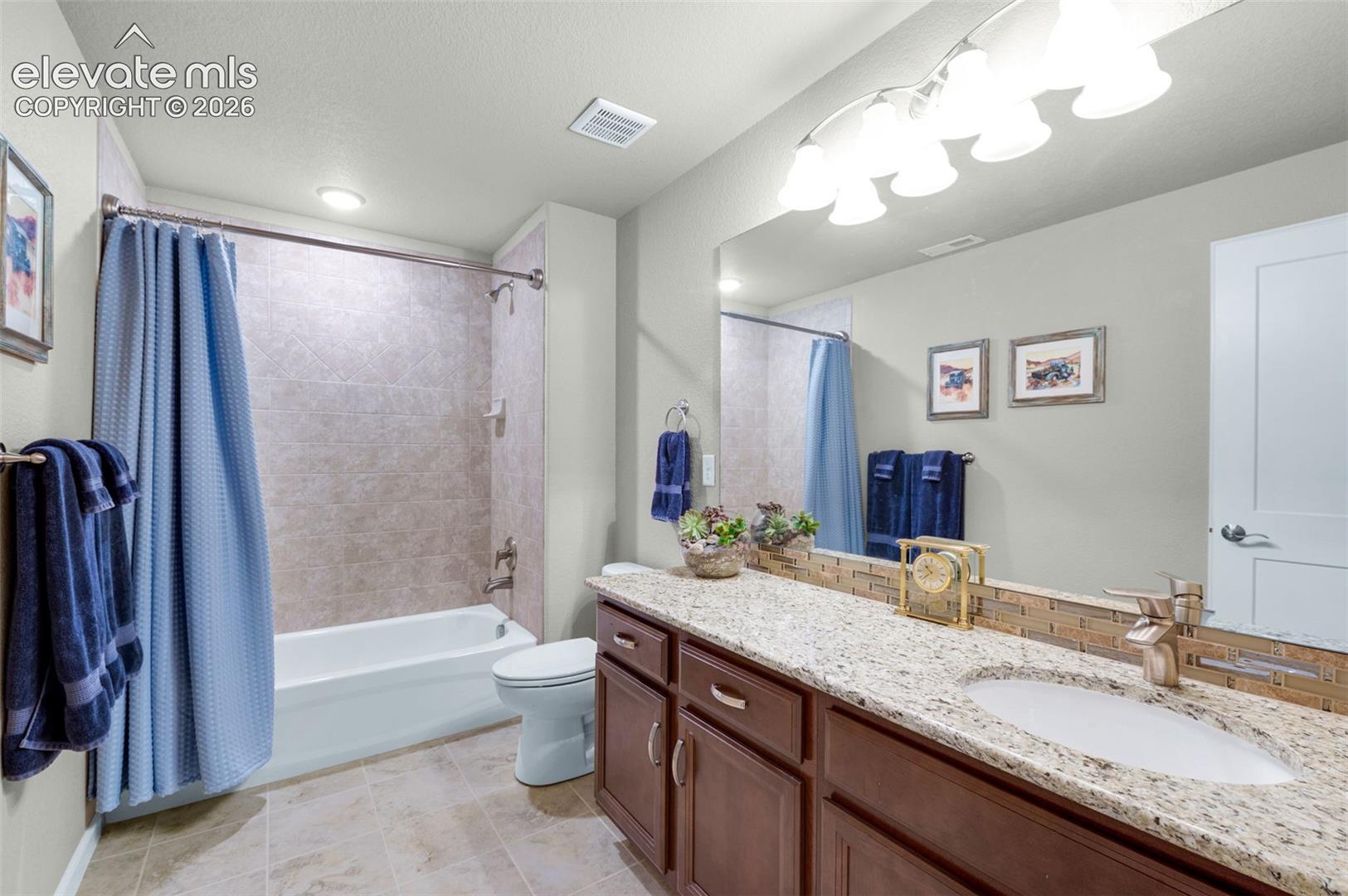 Listing photo 34 for 9828 Surrey Run Drive