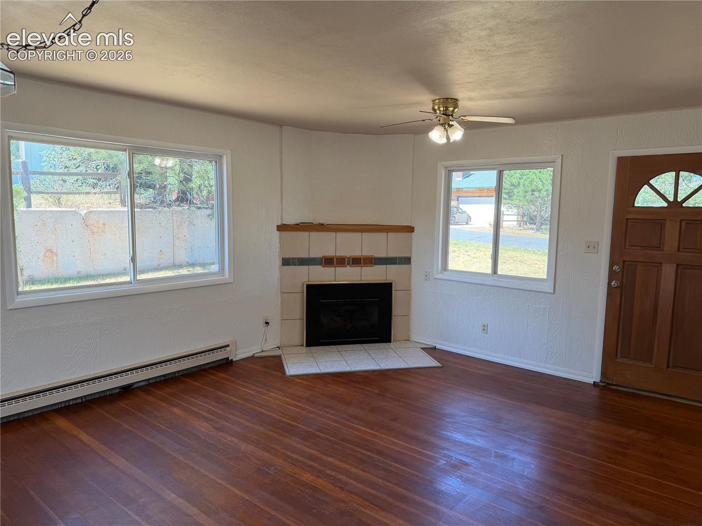 919 Fullview Street, photo 4