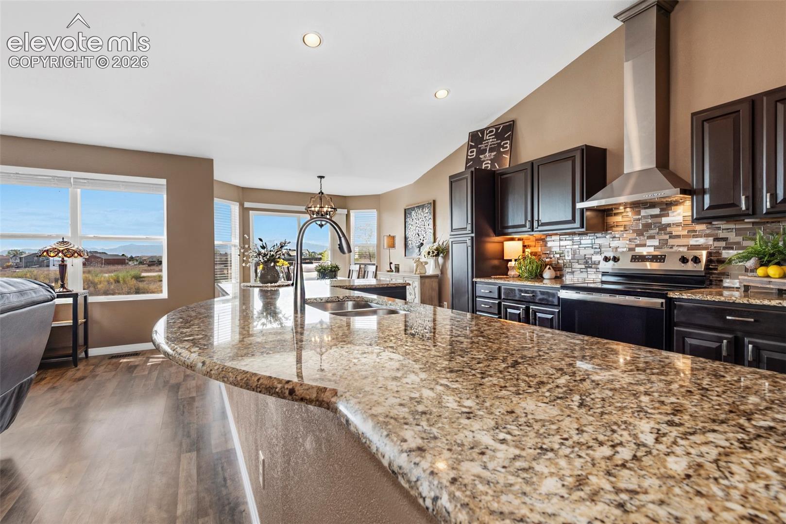 Listing photo 8 for 11803 Shadow Creek Court