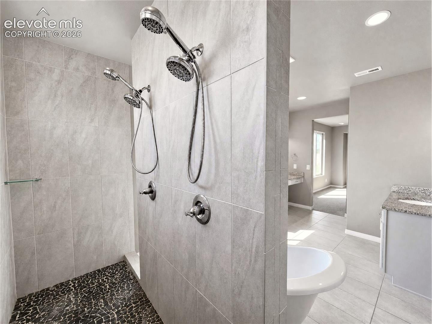 Listing photo 17 for 9622 Fairway Glen Drive