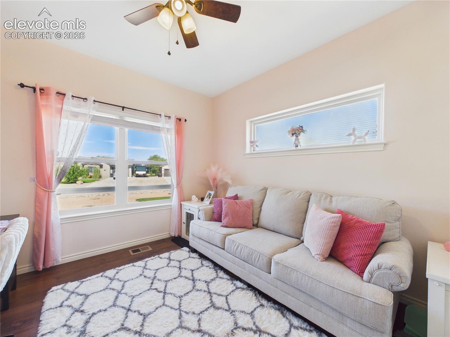 Listing photo 23 for 58 S Villa Del Sol Court