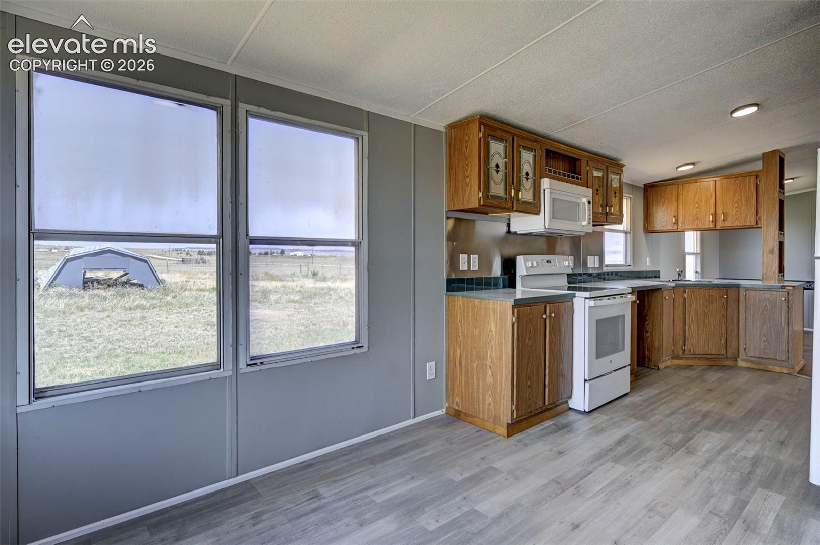 Listing photo 4 for 15320 Fairplay Road