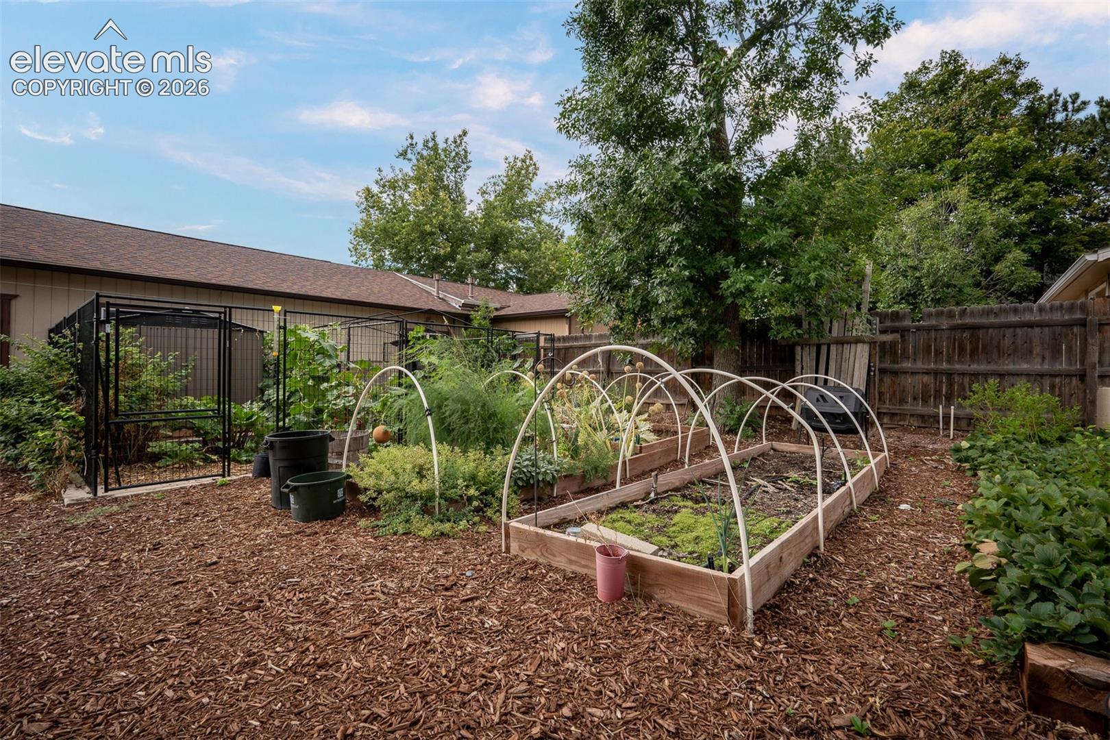 Listing photo 38 for 5119 Constitution Avenue