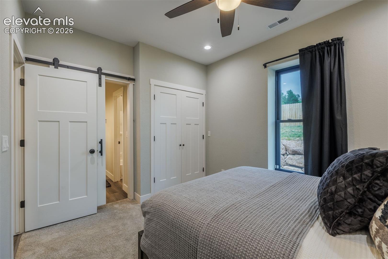Listing photo 34 for 412 Obsidian Drive