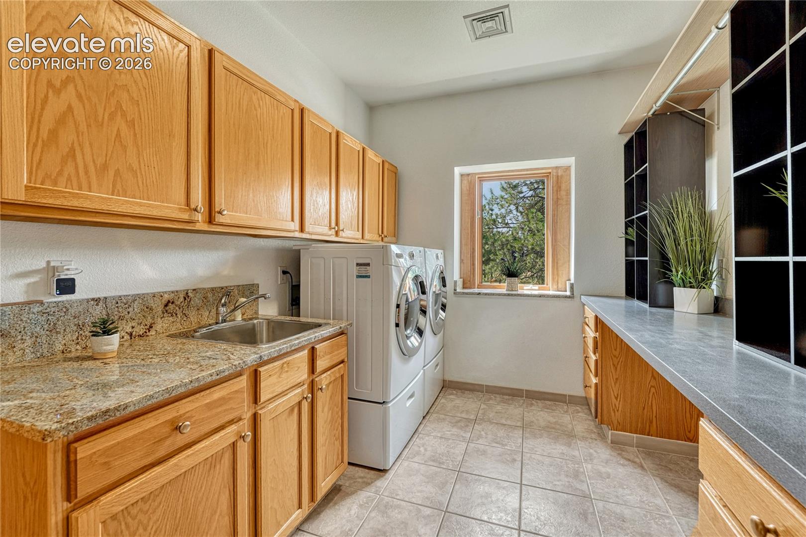 Listing photo 31 for 19435 Sherwood Trail