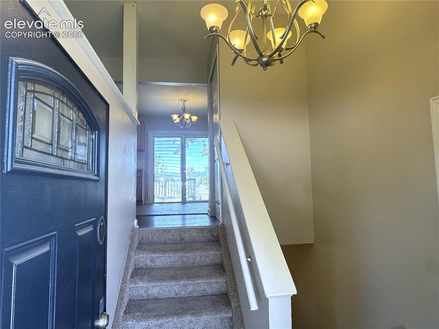 Listing photo 3 for 6910 Fielding Circle