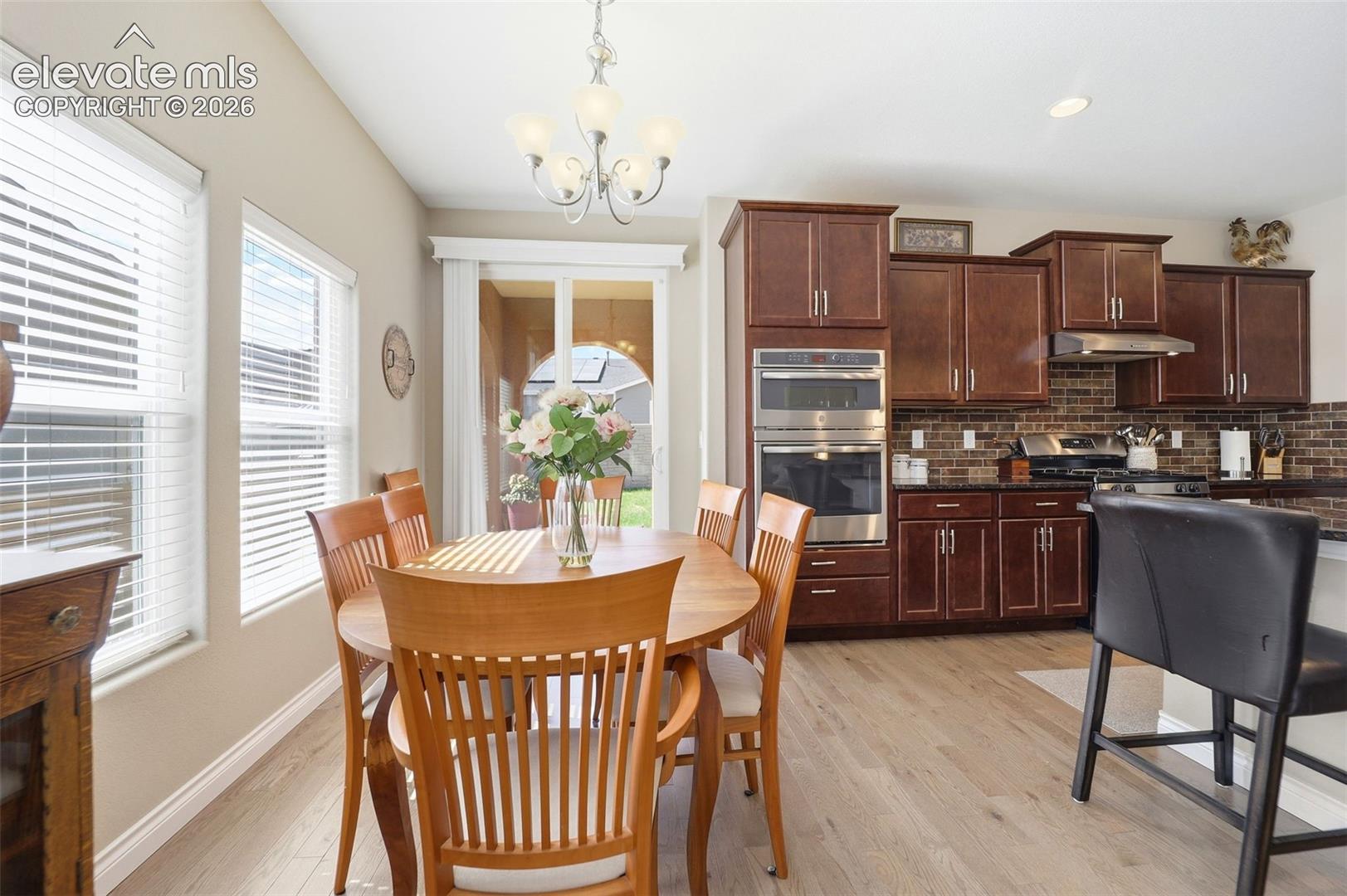 Listing photo 8 for 9982 Golf Crest Drive