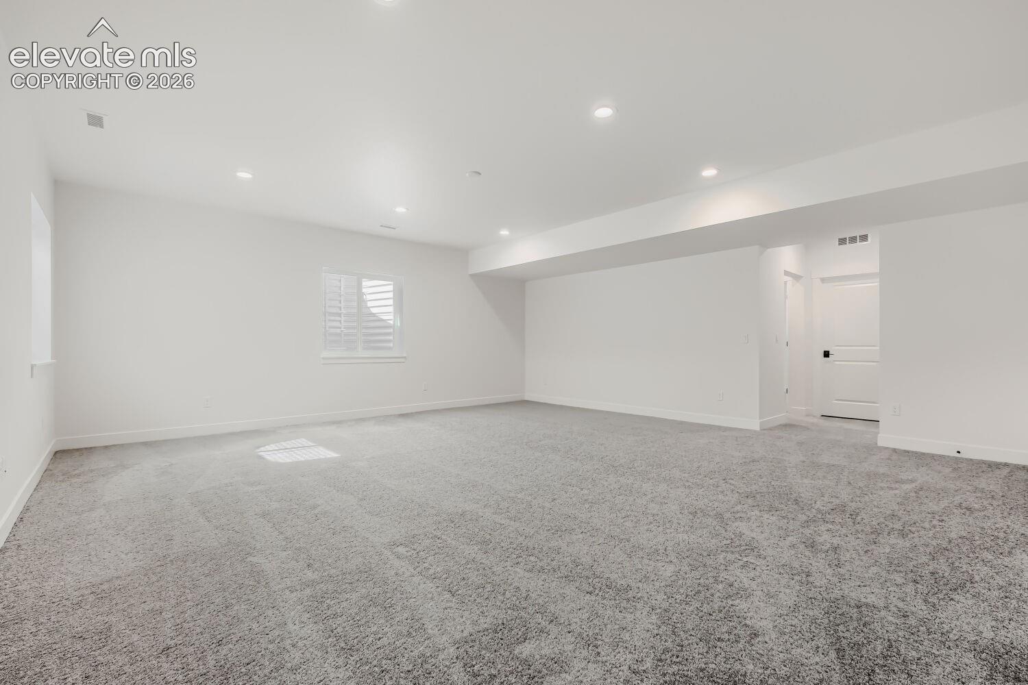 Listing photo 20 for 8653 Palo Alto Way