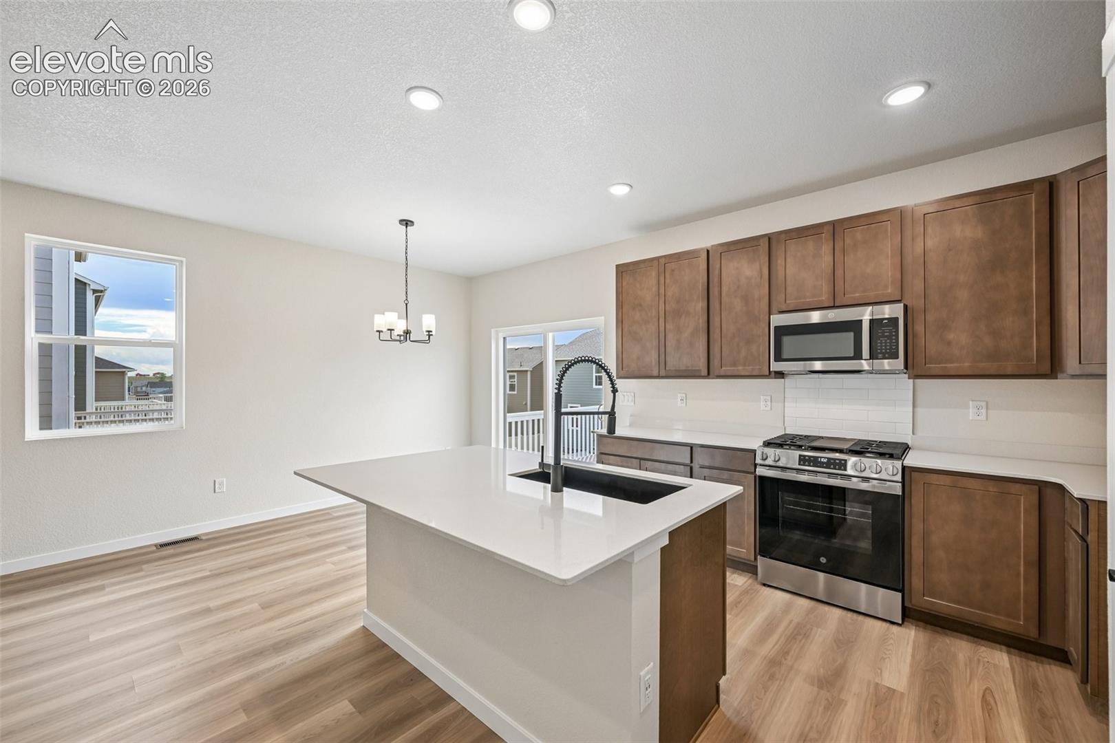 Listing photo 17 for 9684 Blaurock Drive