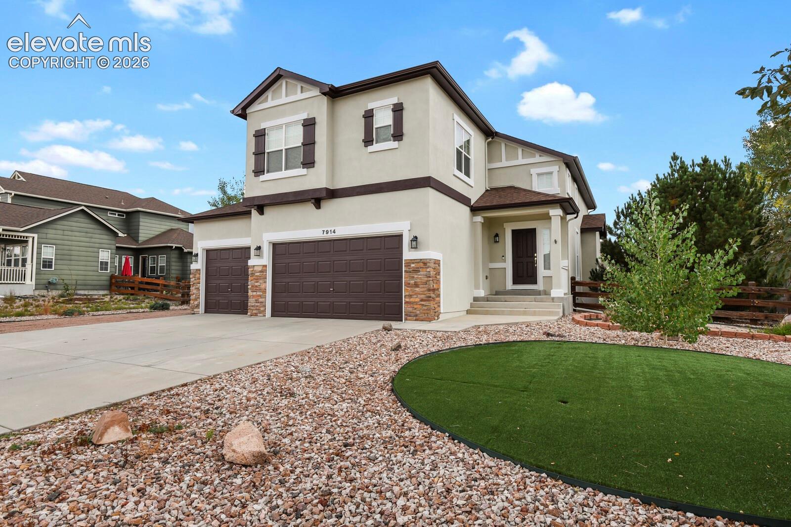 Listing photo 3 for 7914 Antelope Meadows Circle