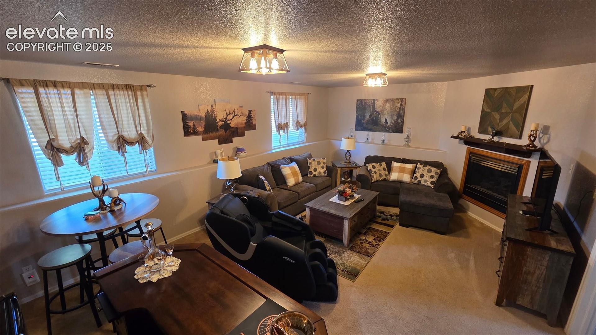 Listing photo 19 for 480 S Tejon Avenue