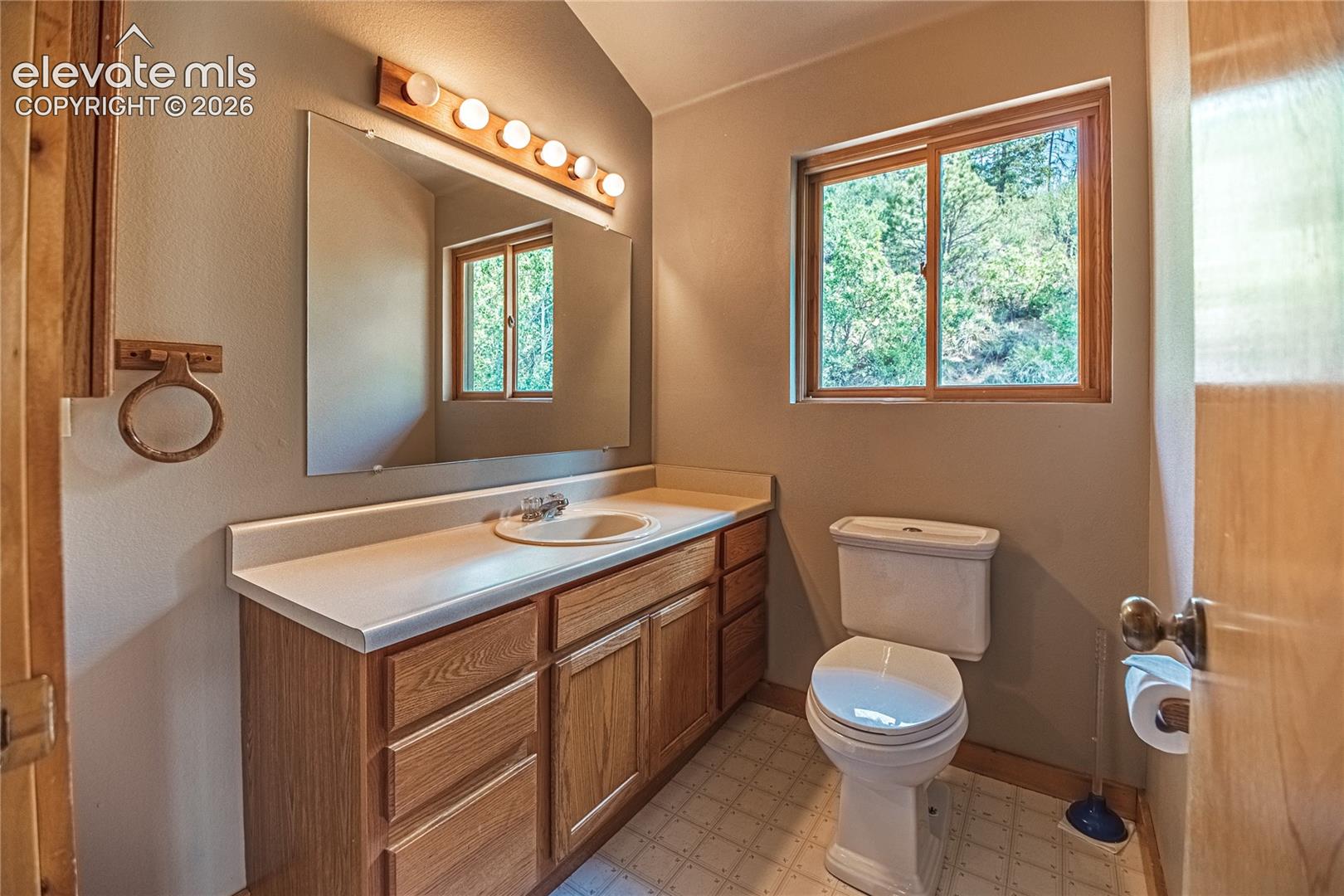 10668 Highway 24, photo 22