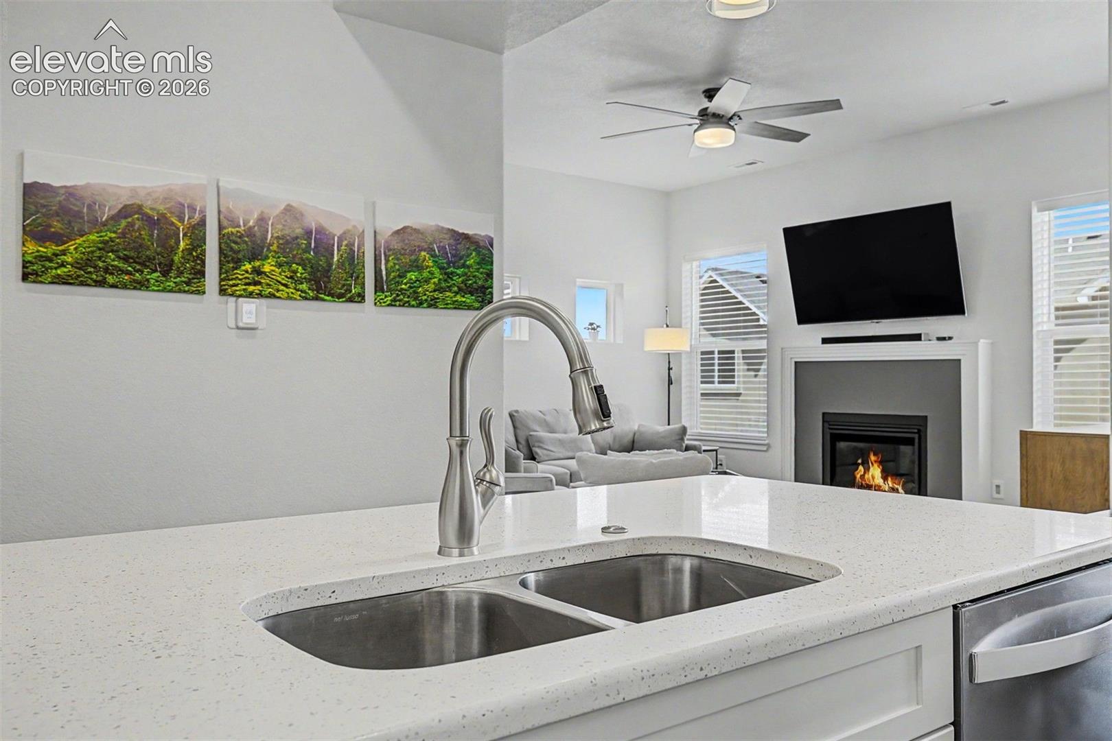 Listing photo 11 for 5675 Villa Lorenzo Drive