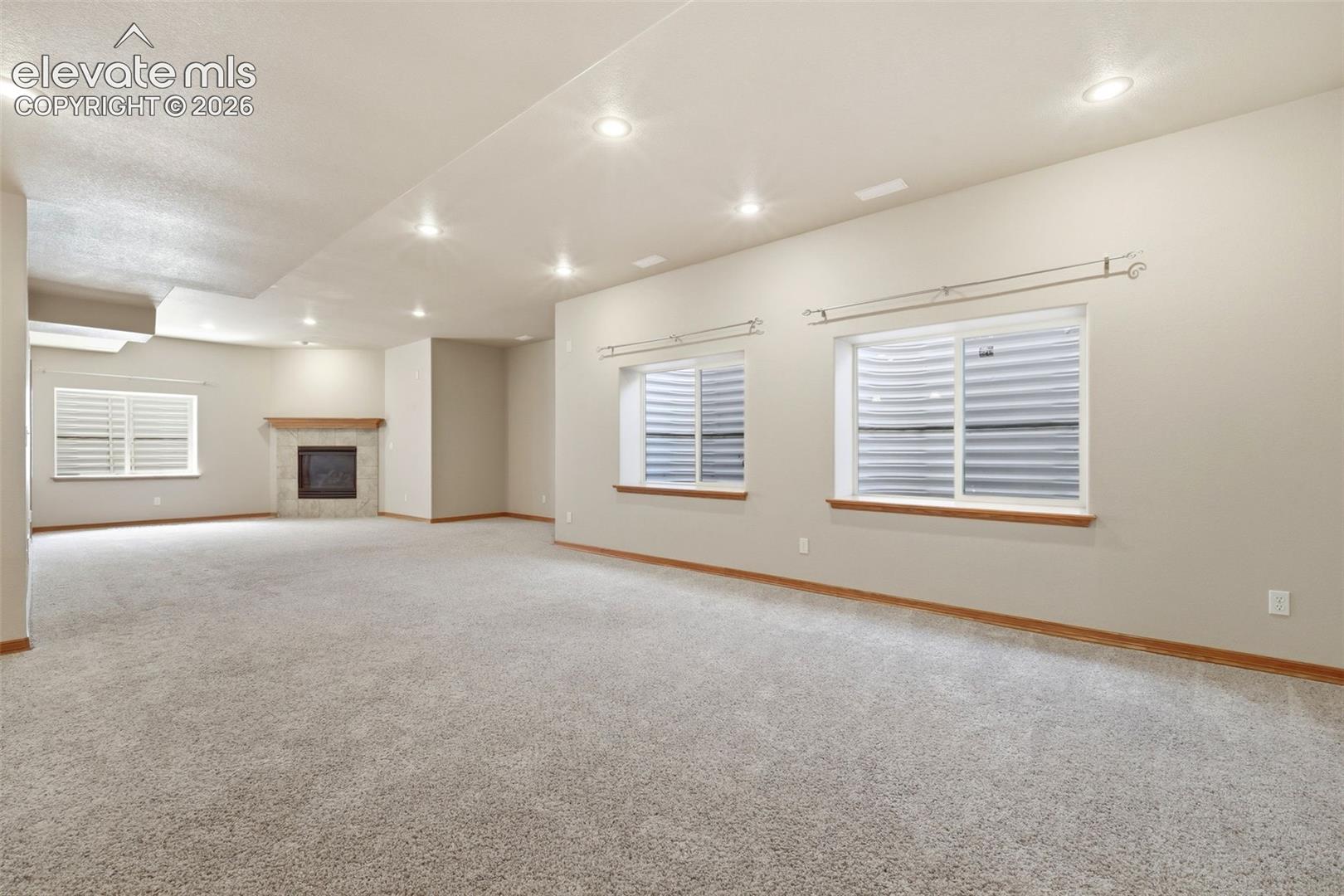 1630 Oakmont Drive, photo 24