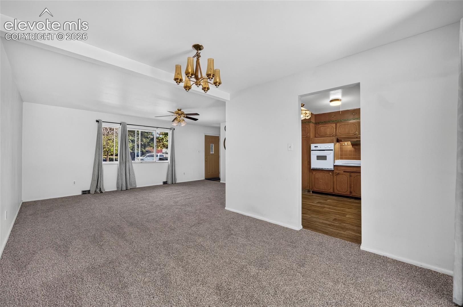 Listing photo 5 for 2014 Wold Avenue