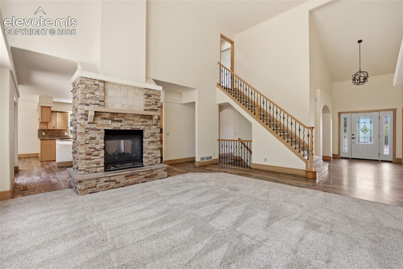 Listing photo 3 for 164 Metcalf Lane