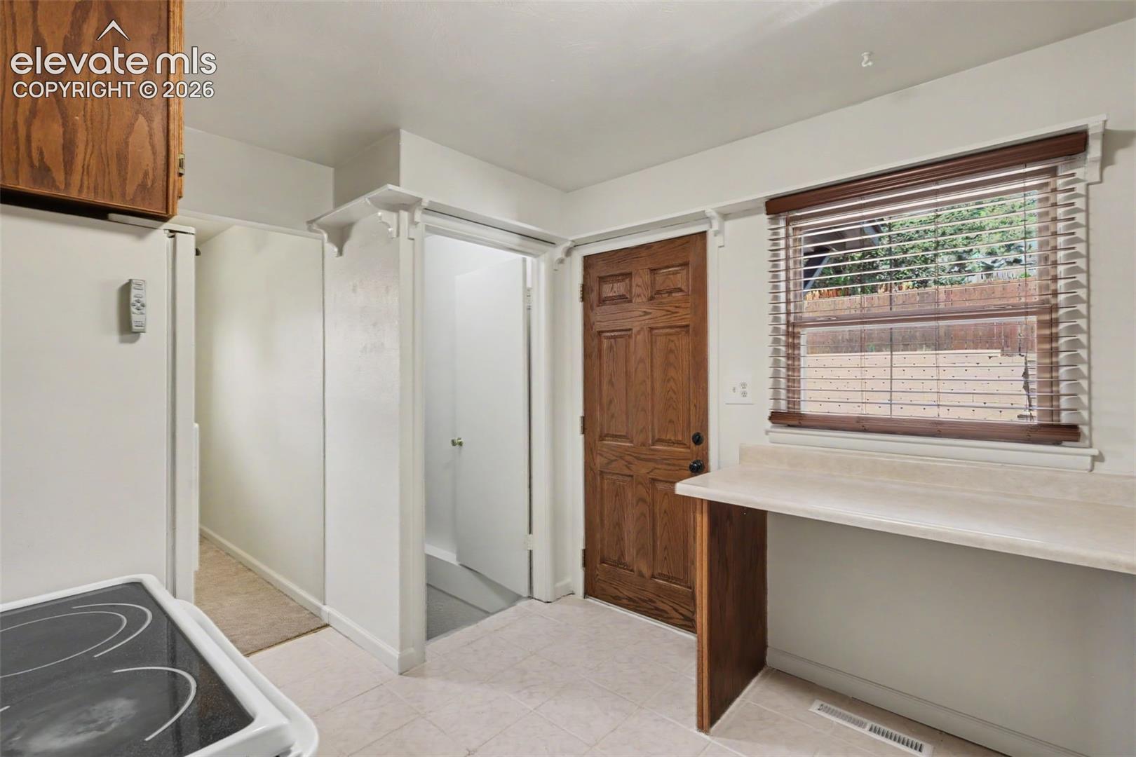 1342 Bates Drive, photo 11