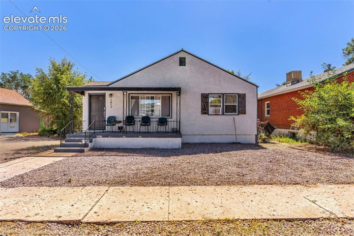 1612 E 5th Street — listing photo