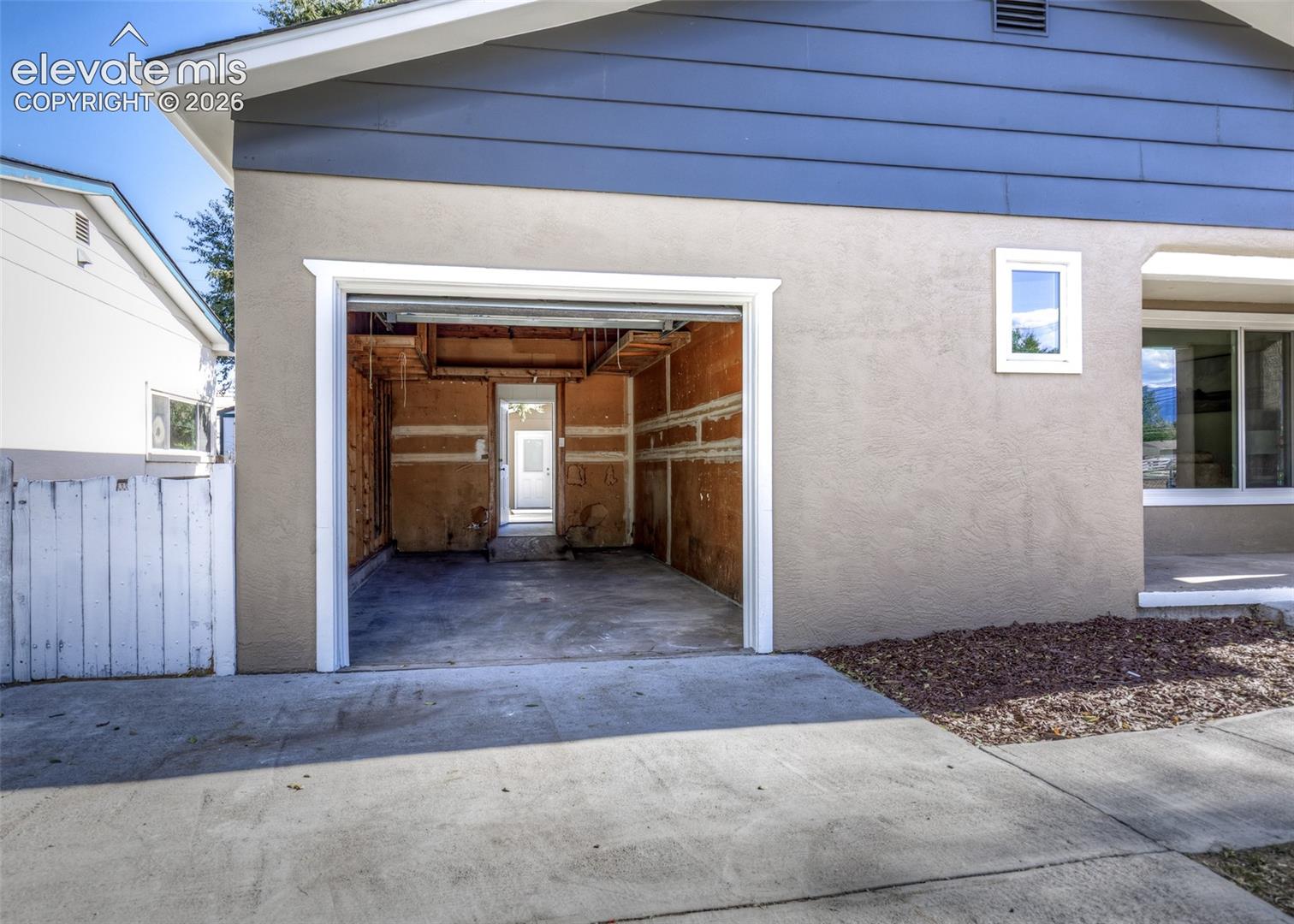 Listing photo 35 for 105 Norman Drive