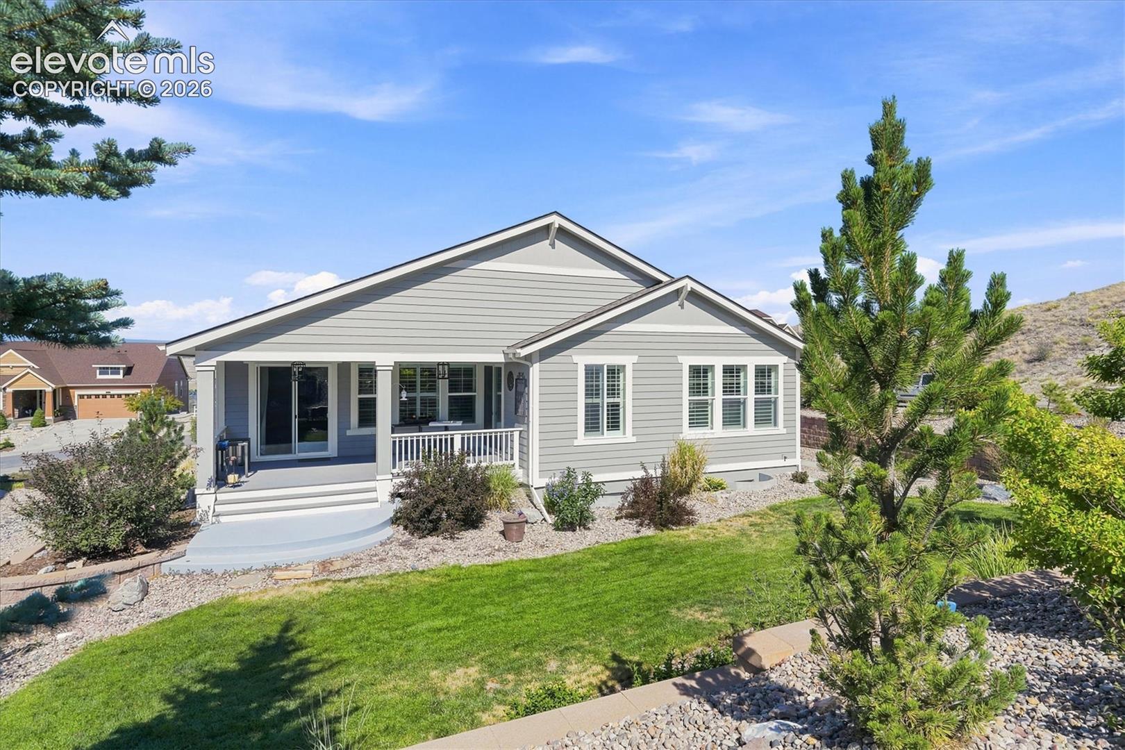 Listing photo 4 for 3708 Eveningglow Way