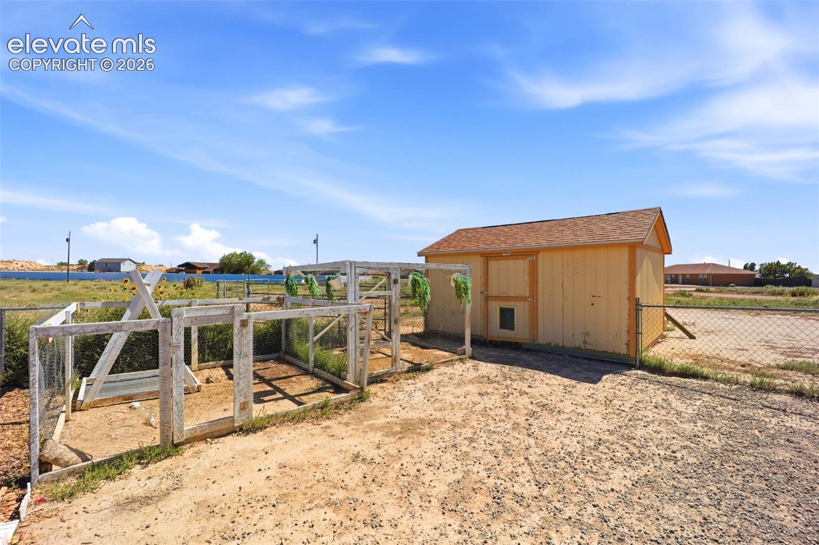 Listing photo 36 for 1218 E Onizuka Lane