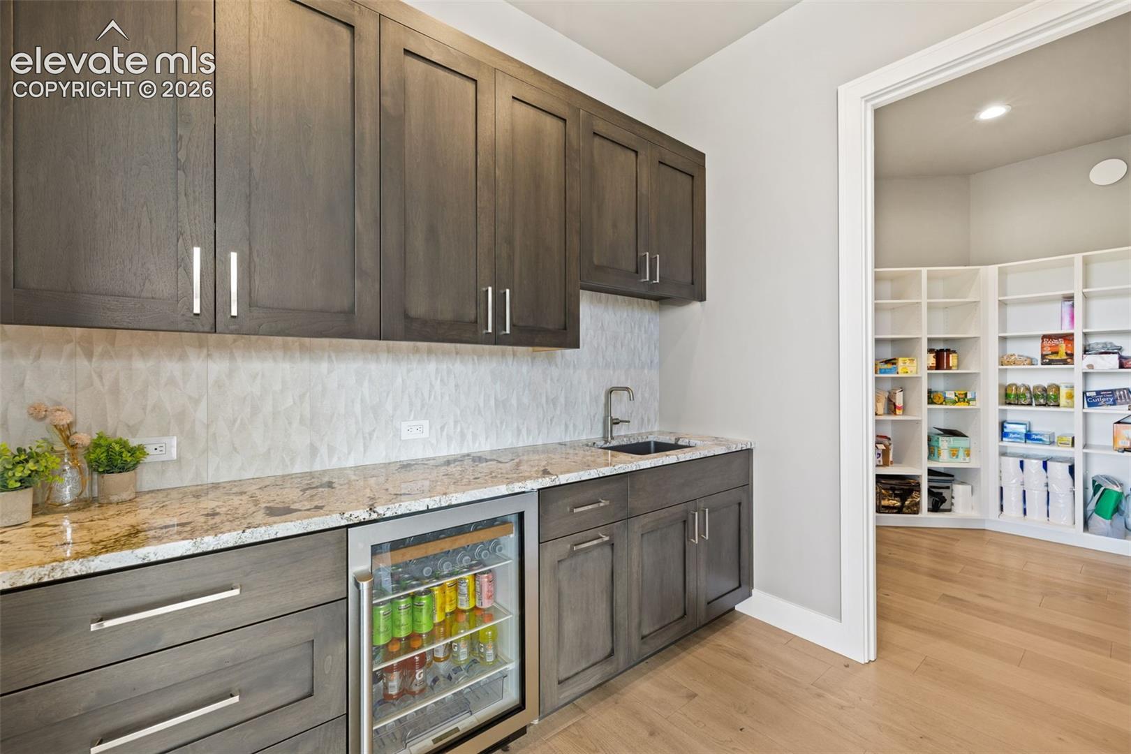 Listing photo 13 for 1484 Vine Cliff Heights