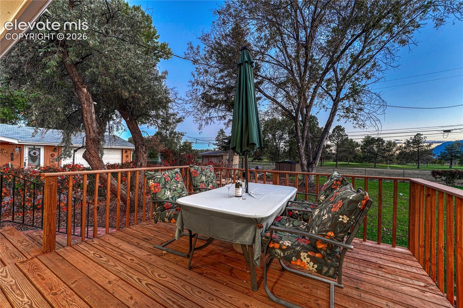 Listing photo 29 for 1221 E Madison Street