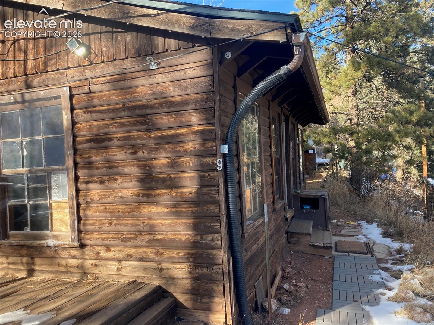 Listing photo 15 for 1052 W Highway 24