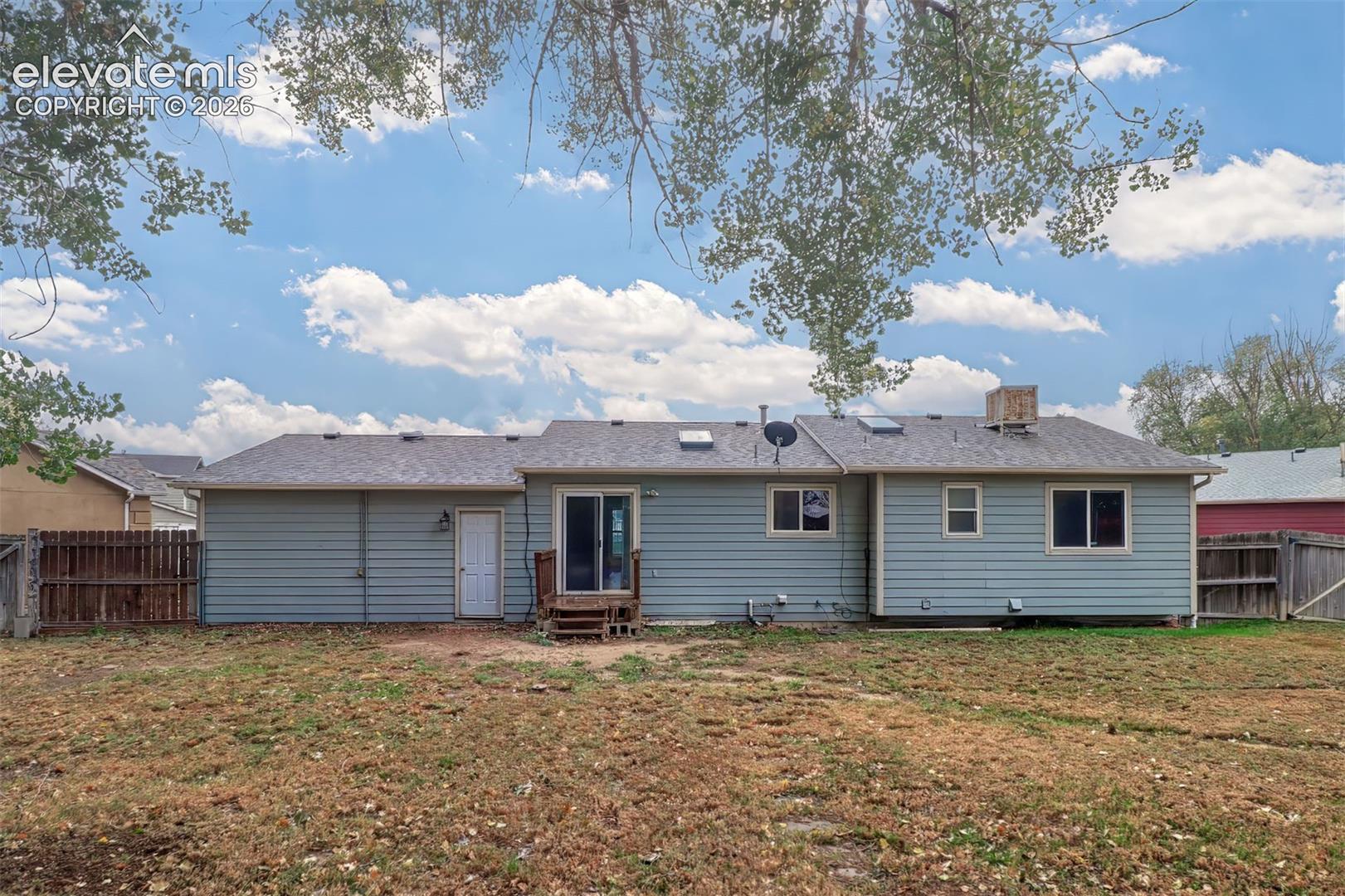 Listing photo 32 for 9650 Dutch Elm Drive