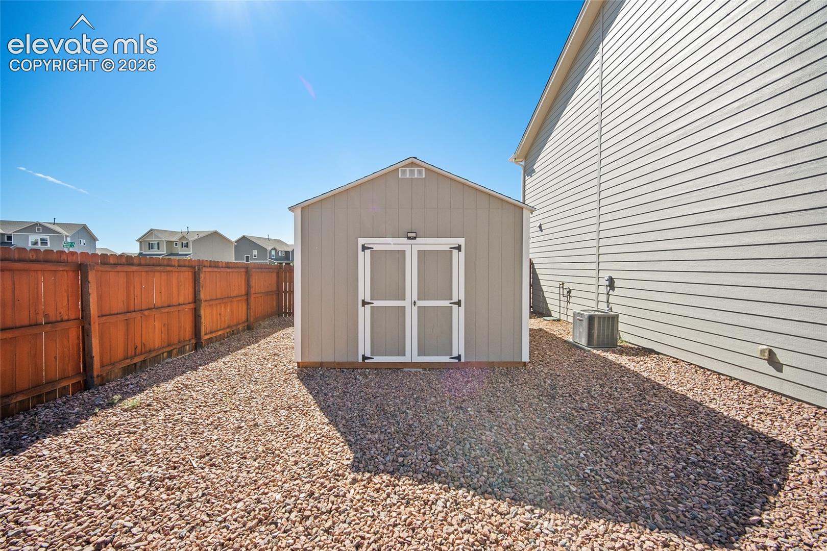 Listing photo 39 for 7701 Berwyn Loop