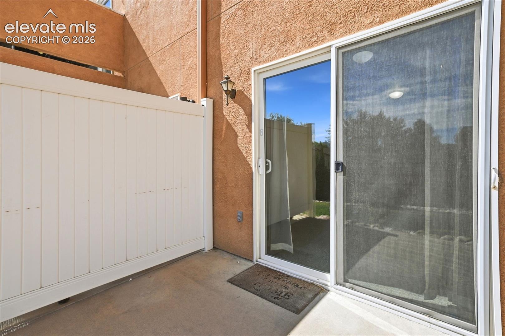 2310 La Salle Street, photo 41