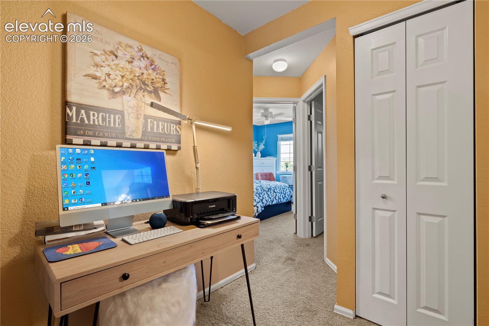 Listing photo 12 for 8234 Meadowcrest Drive