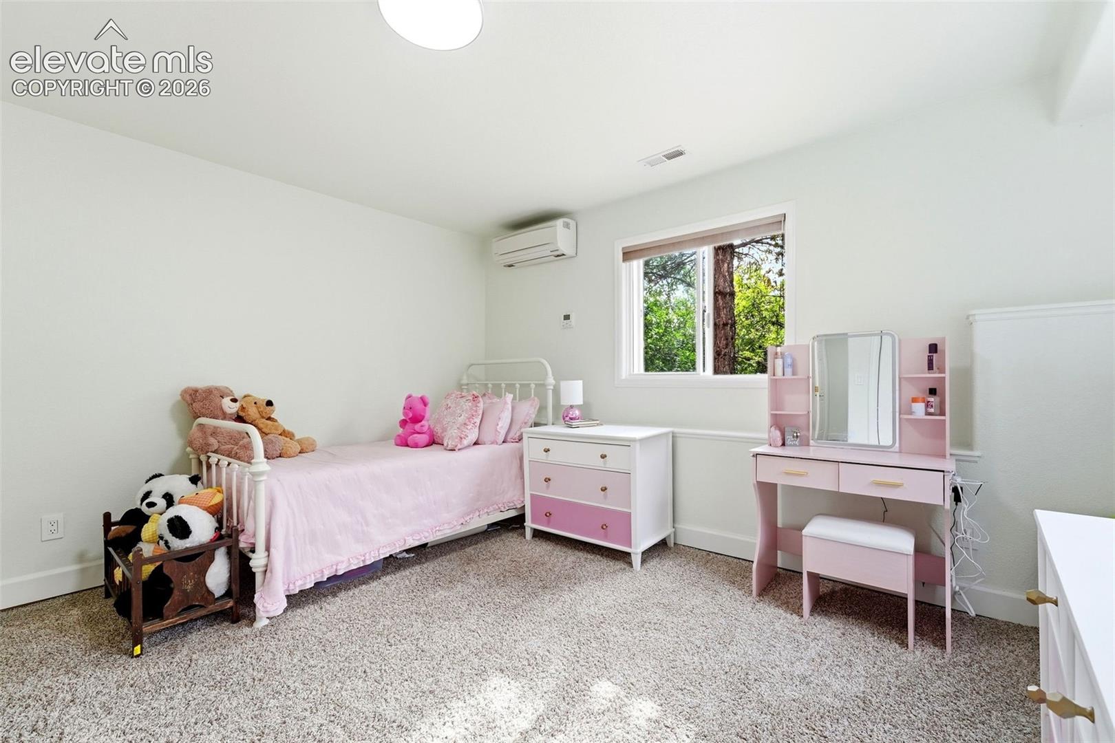 Listing photo 10 for 345 Cheshire Court