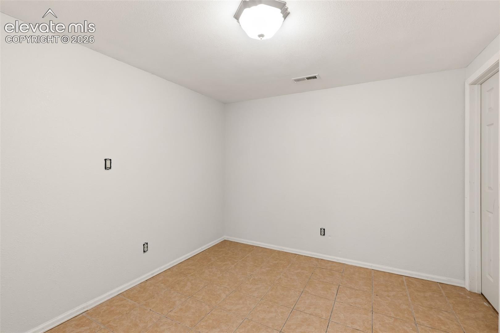 Listing photo 29 for 305 Alma Avenue