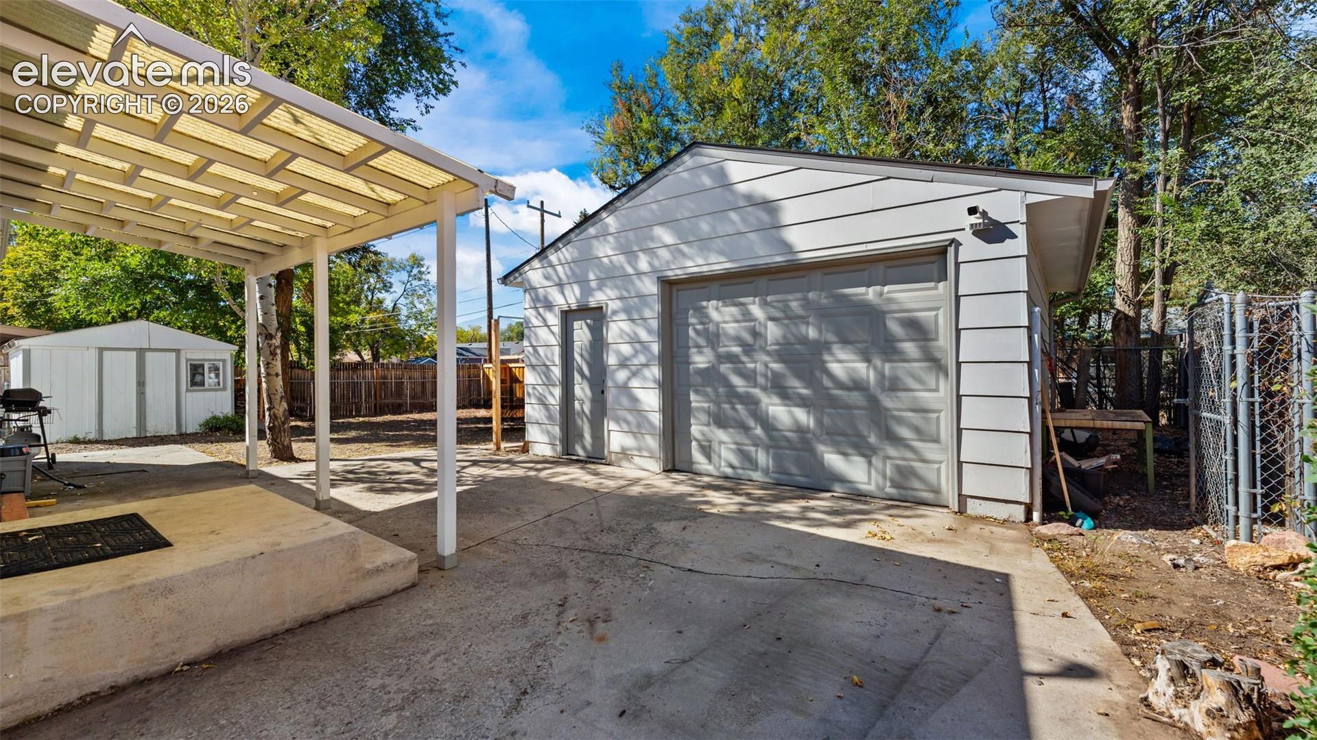 Listing photo 18 for 3210 Virginia Avenue