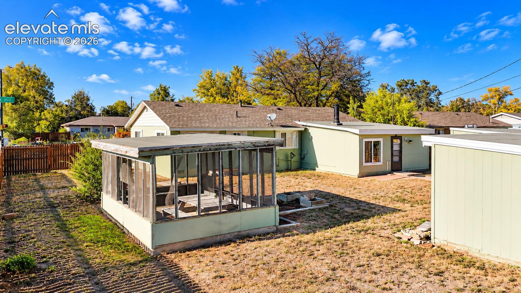 Listing photo 38 for 103 Grand Boulevard