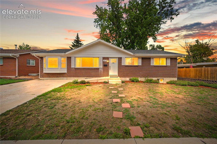 2414 E Caramillo Street — listing photo