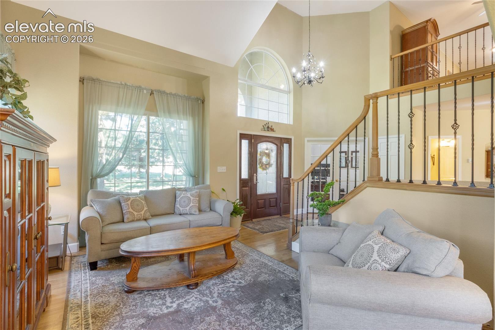 Listing photo 5 for 19905 Riverglen Lane