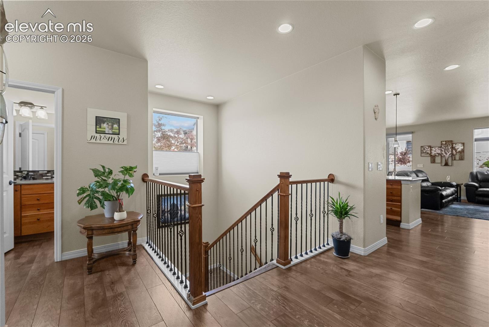 Listing photo 5 for 3336 Redcoat Lane