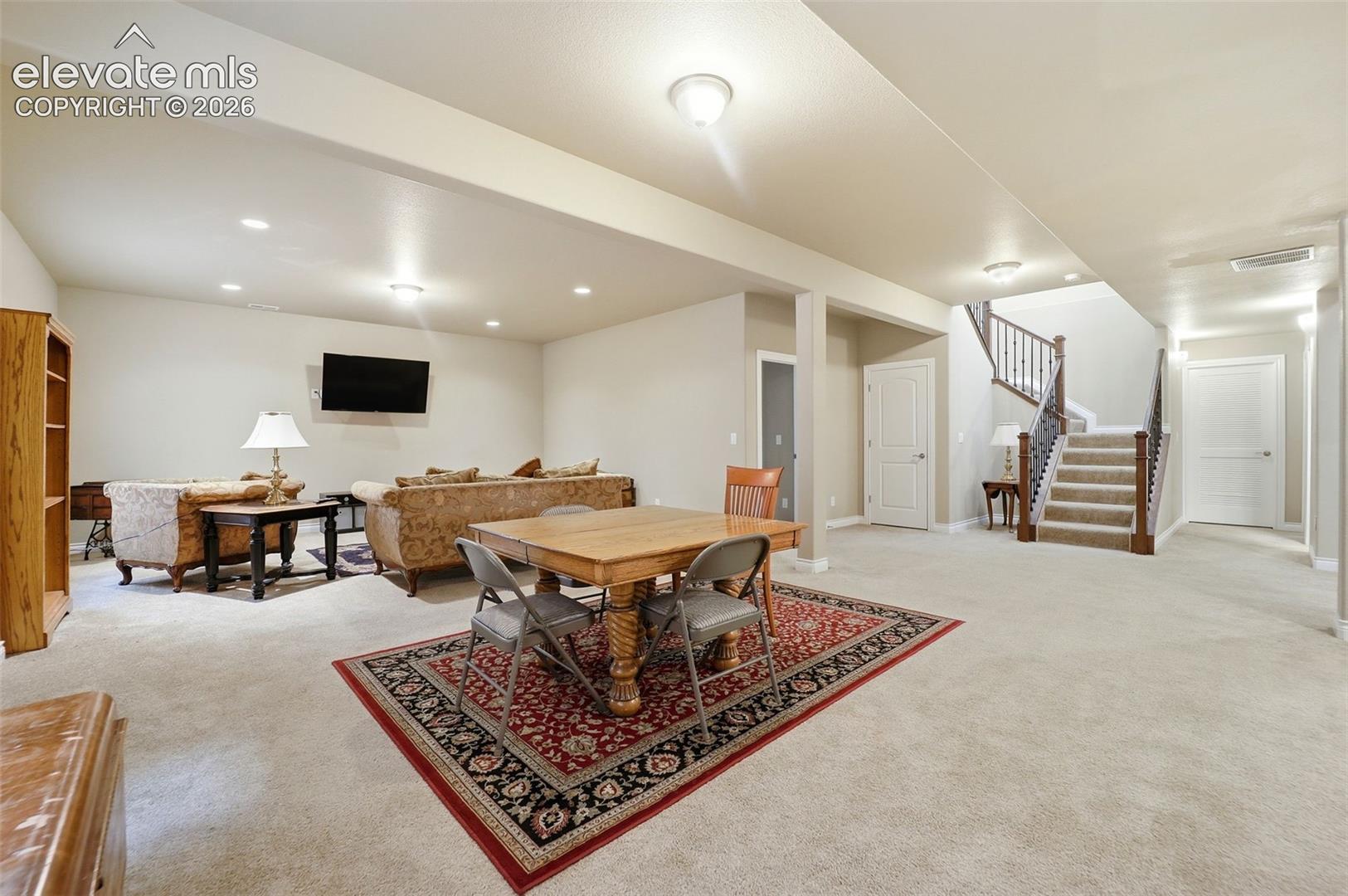 Listing photo 19 for 9982 Golf Crest Drive