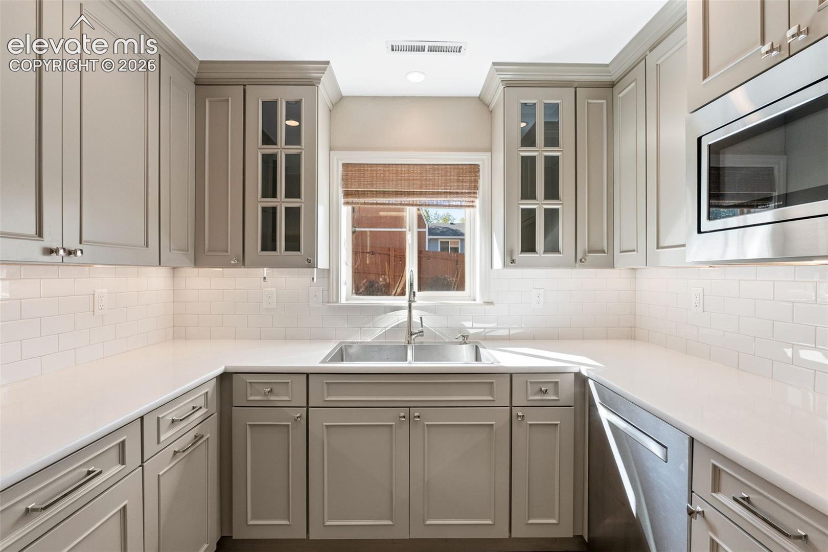 Listing photo 17 for 3071 Banjo Drive