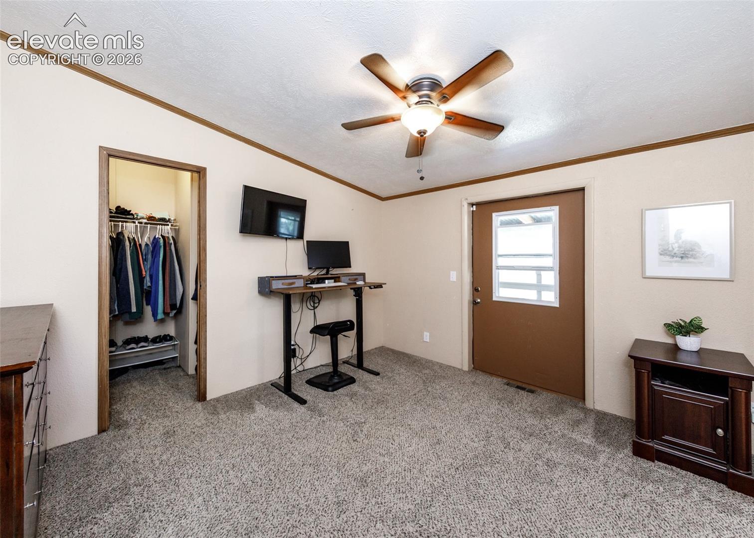 Listing photo 23 for 405 3rd Street