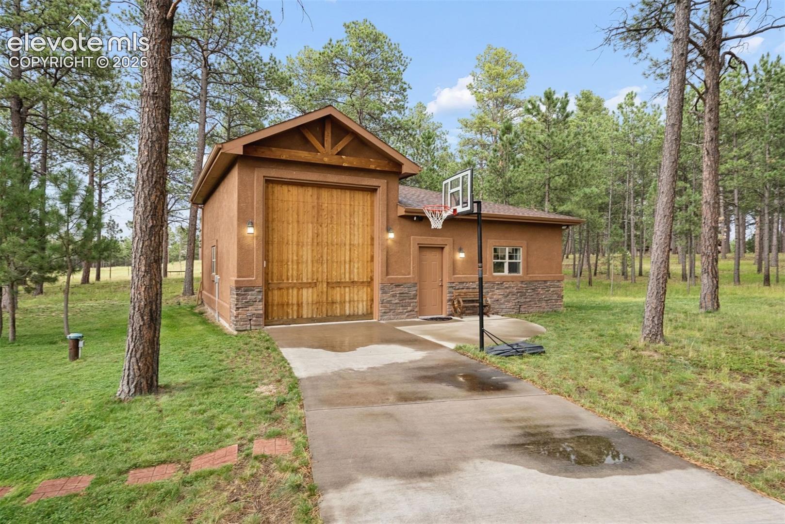 Listing photo 39 for 14953 Snowy Pine Point