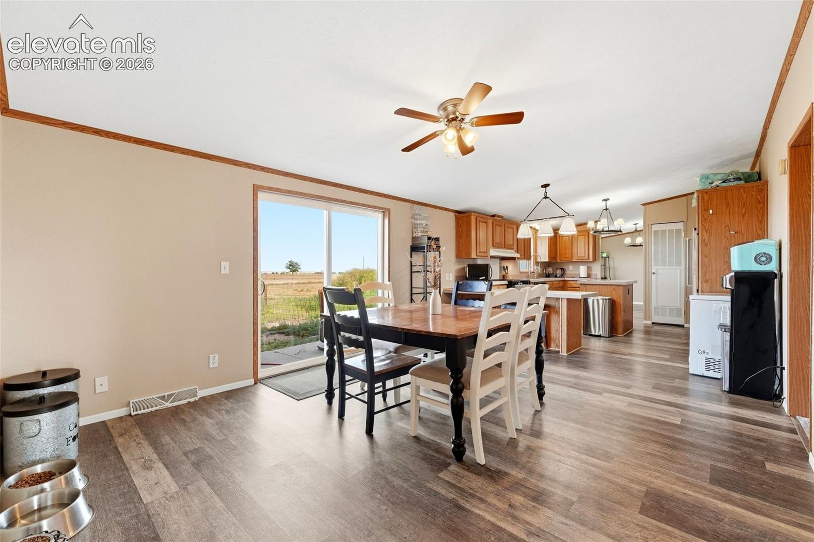 Listing photo 3 for 10635 Via Vaquaro Point